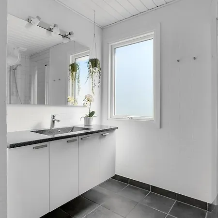 Ferienhaus 3 Bedroom Pet Friendly In