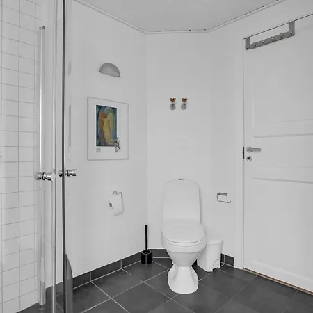 3 Bedroom Pet Friendly In
