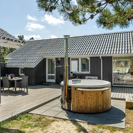 3 Bedroom Pet Friendly In Ferienhaus Blåvand